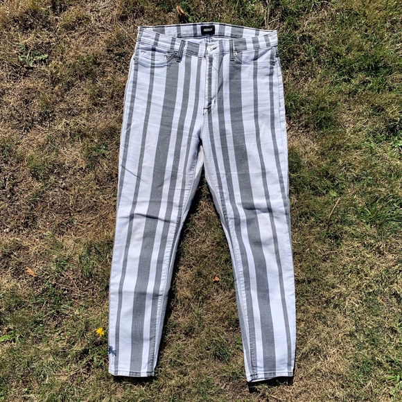 Hudson Jeans Barbara High Waist Ankle Super Skinny Jeans in Undertaking 30 - Picture 2 of 9